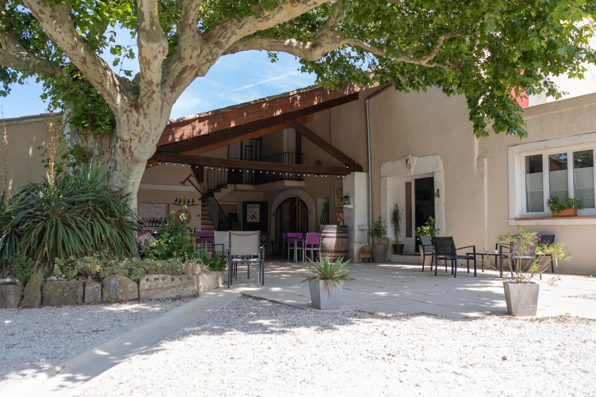 Le Vieux Platane Hotel Cairanne Exterior photo